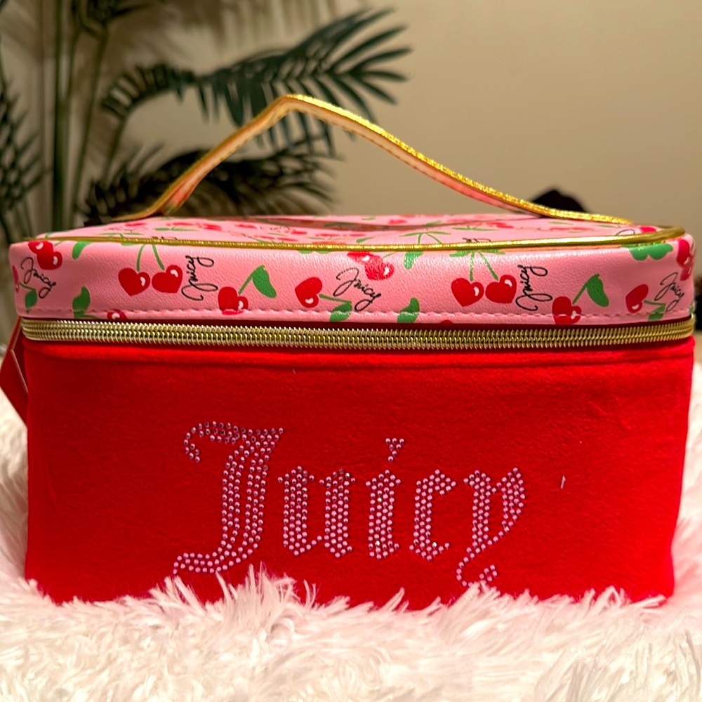 NWT Juicy Couture Makeup Bag